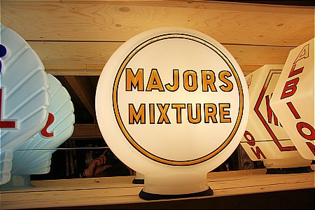 MAJORS MIXTURE - click to enlarge